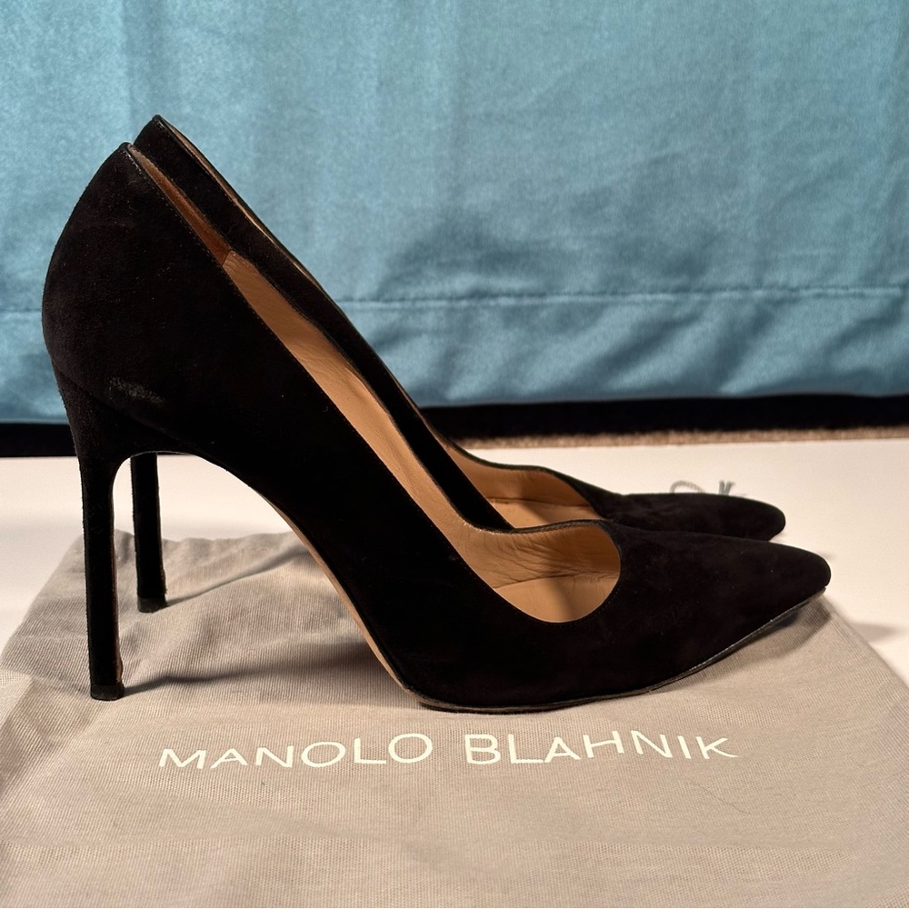Manolo Blahnik Suede Black Heels